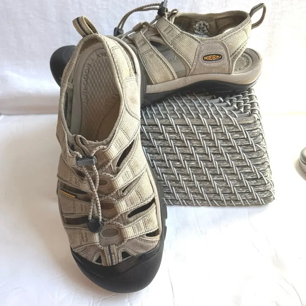 KEEN Newport H2 Sandal Women's Sz9 Beige Excellent Condition! Hiking